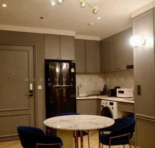 2 Bedroom condo in Life One Wireless