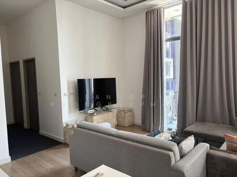 3 Bedroom condo in Trapezo Sukhumvit 16