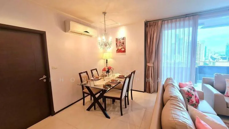 2 Bedroom condo in Piyathip Place