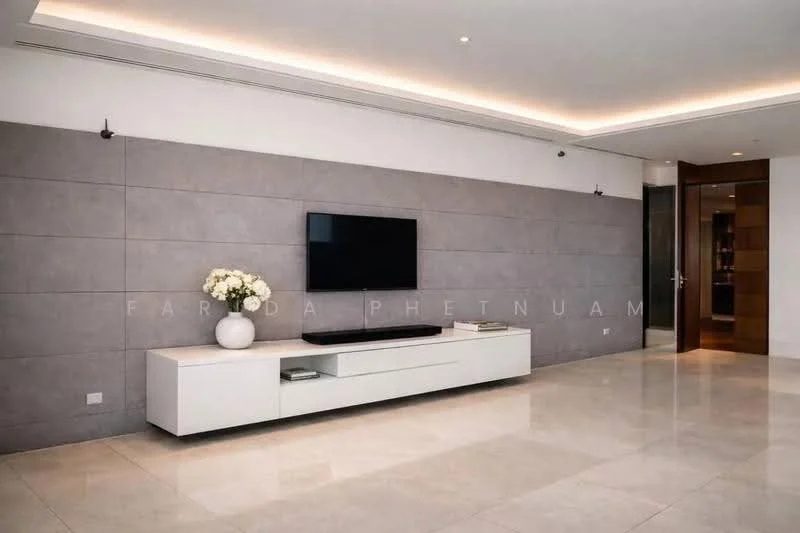 3 Bedroom condo in The St. Regis Bangkok (Residences)