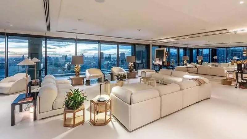4 Bedroom condo in The St. Regis Bangkok (Residences)