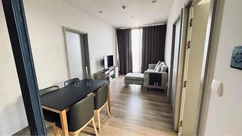2 Bedroom condo in Oka Haus Sukhumvit 36