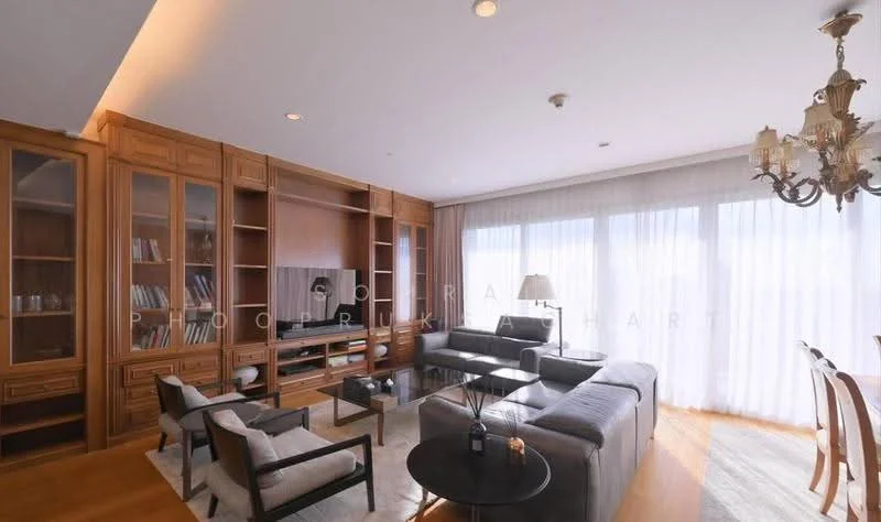 3 Bedroom condo in 185 Rajadamri