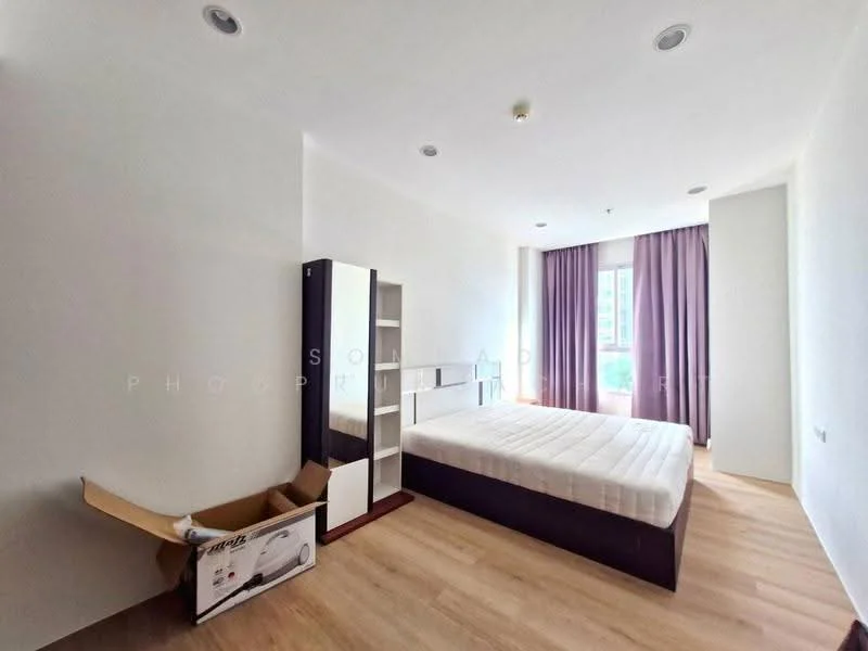 1 Bedroom condo in Supalai Lite Sathorn-Charoenrat