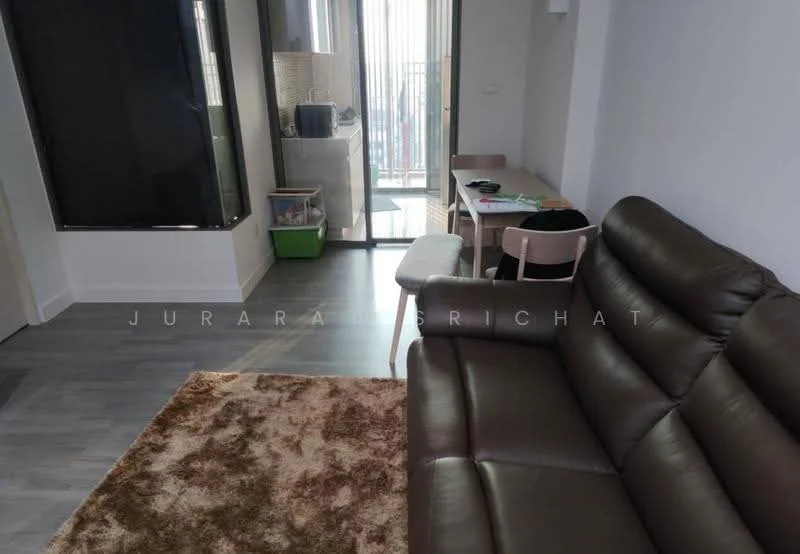 1 Bedroom condo in The Room BTS Wongwianyai