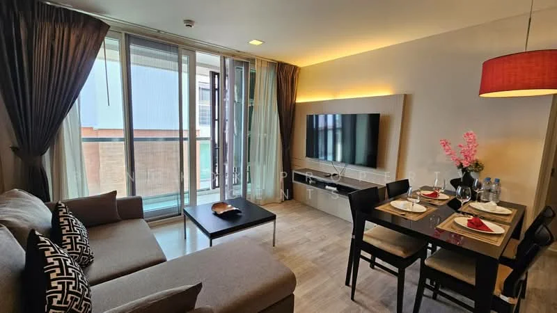 2 Bedroom condo in Shine@33 (formerly Triple Oaks)