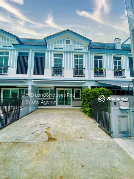 3 Bedroom condo in Indy 2 Bangna-Ramkhamhaeng 2