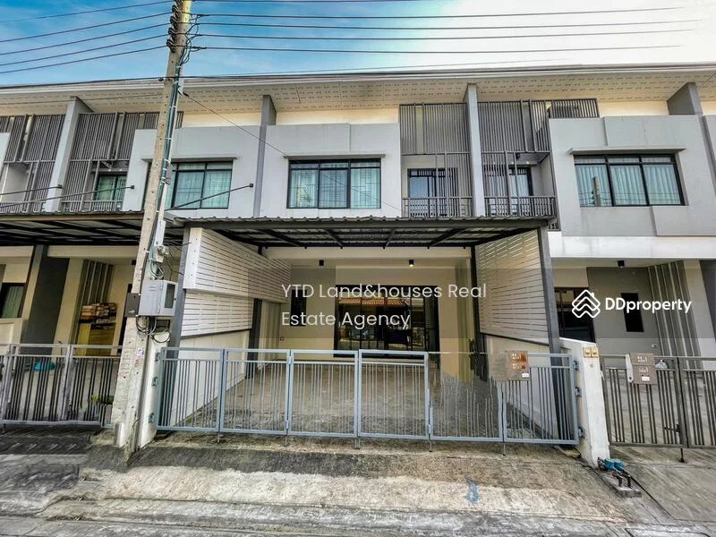 3 Bedroom condo in Stories Onnuch-Wongwaen