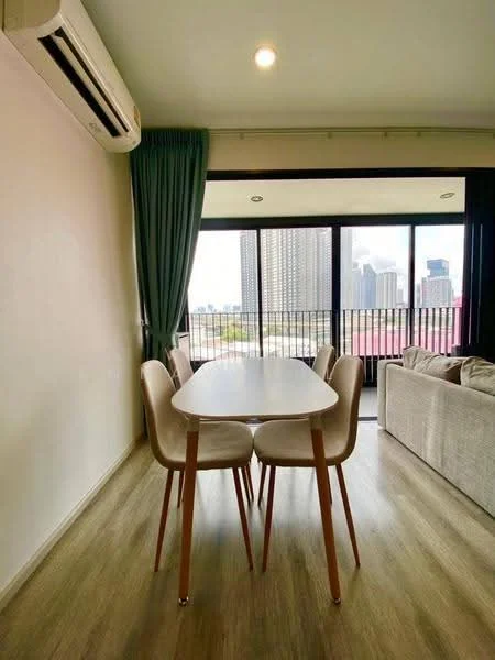 2 Bedroom condo in IDEO Mobi Asoke