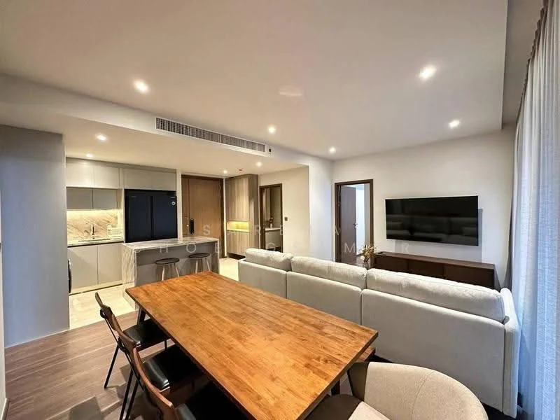 2 Bedroom condo in Via 61