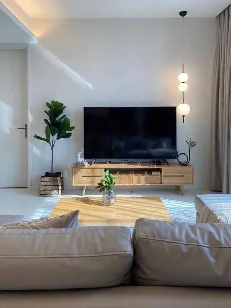 1 Bedroom condo in The Bangkok Sathorn