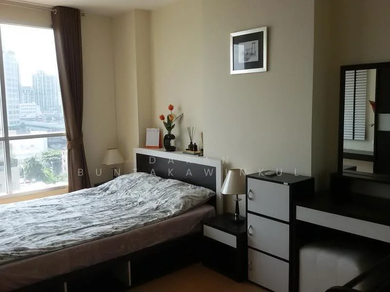 1 Bedroom condo in Life @ Sukhumvit 65