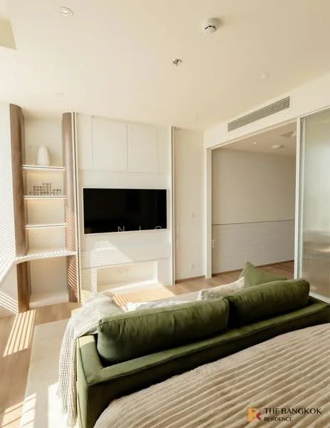 1 Bedroom condo in Noble Form Thonglor