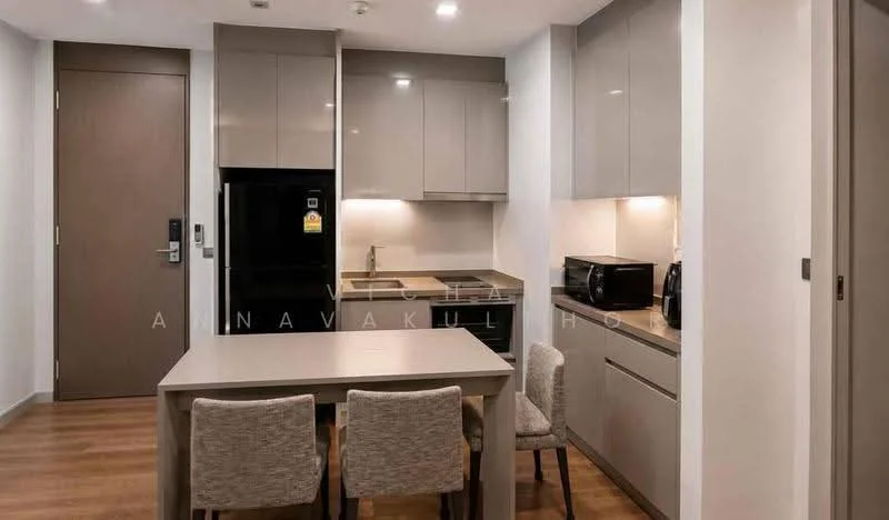 1 Bedroom condo in M Silom