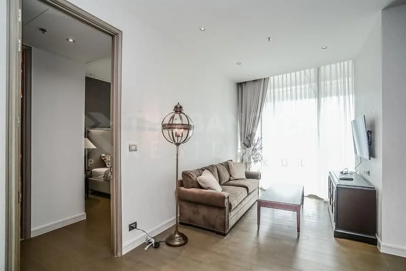 1 Bedroom condo in Magnolias Ratchadamri Boulevard