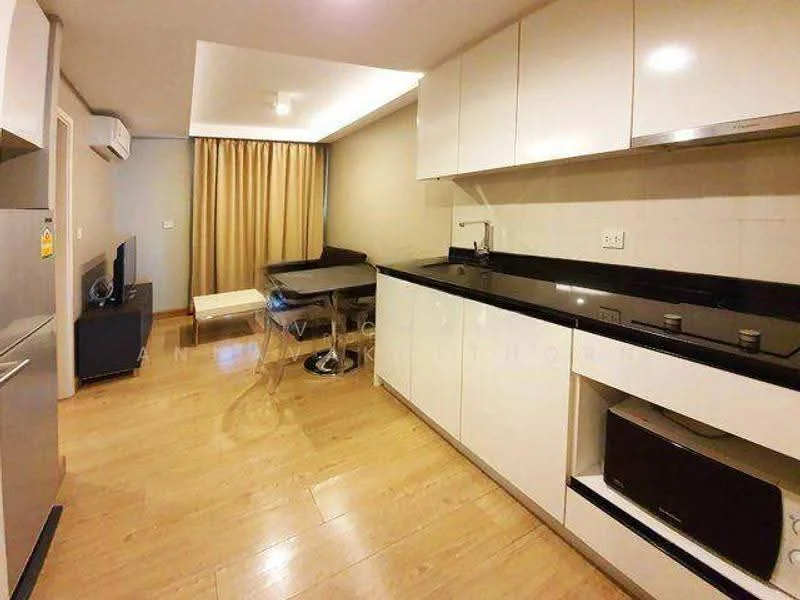 1 Bedroom condo in Maestro 39