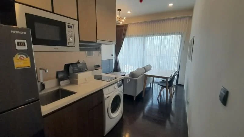 2 Bedroom condo in Park Origin Thonglor