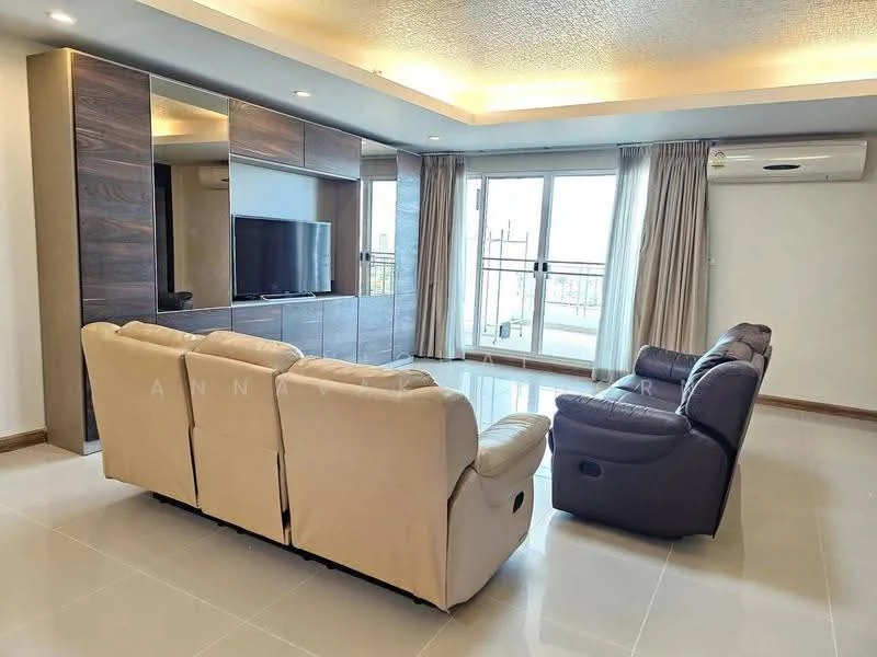 3 Bedroom condo in Supalai River Resort