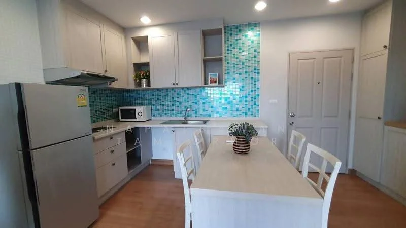 2 Bedroom condo in Chapter One Modern Dutch