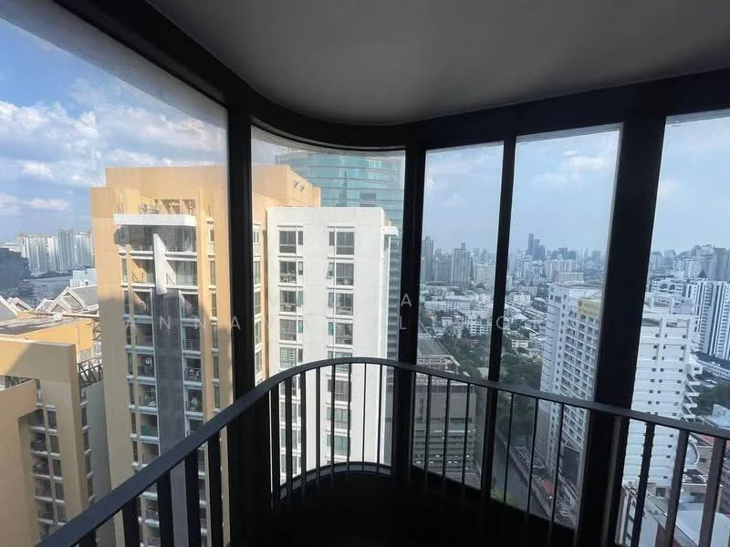 2 Bedroom condo in IDEO Mobi Asoke
