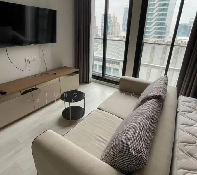 1 Bedroom condo in Noble Ploenchit