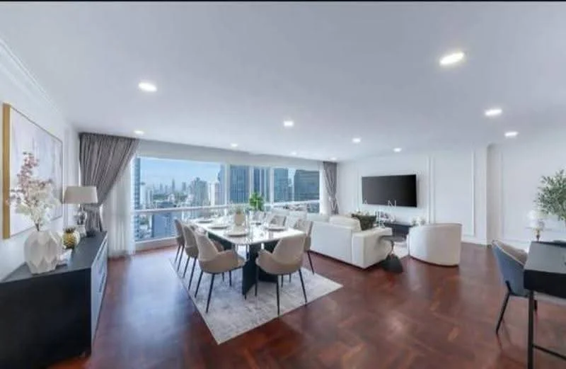 3 Bedroom condo in Sukhumvit Suite