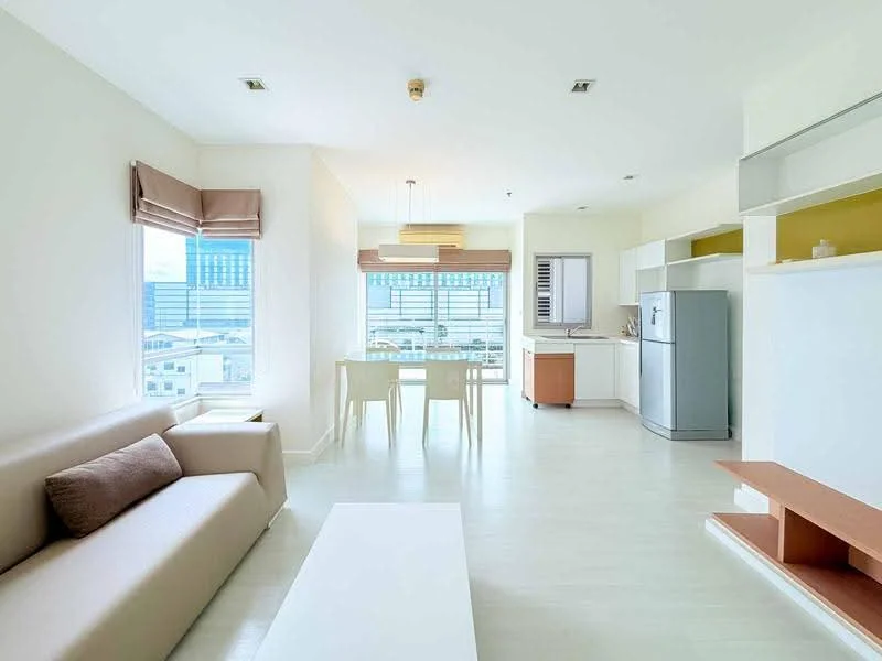 2 Bedroom condo in The Room Ratchada-Ladprao