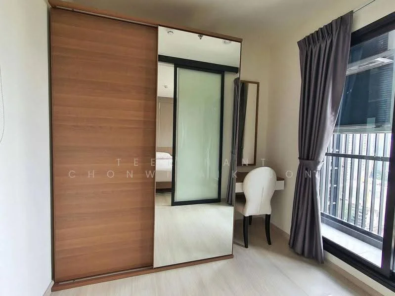 1 Bedroom condo in Life Asoke