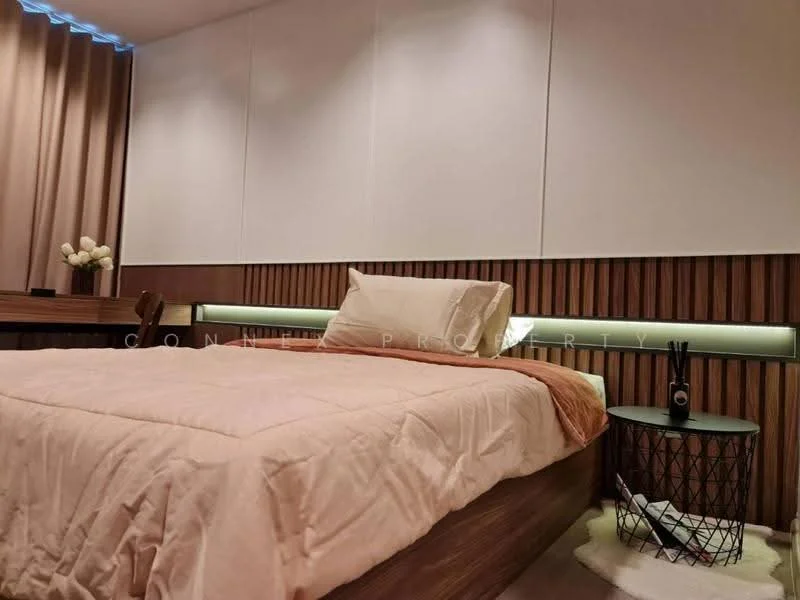 1 Bedroom condo in Life Asoke-Rama 9