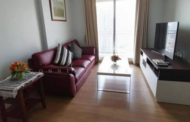 2 Bedroom condo in Thru Thonglor