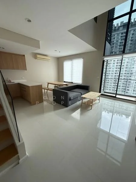 1 Bedroom condo in Villa Asoke