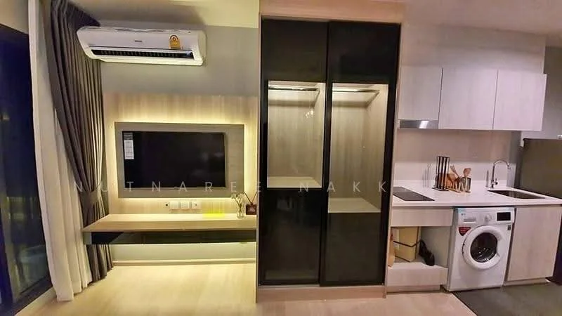 1 Bedroom condo in Life One Wireless