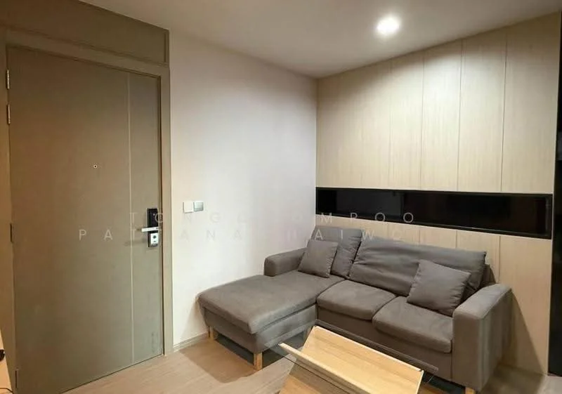 1 Bedroom condo in Life Asoke-Rama 9