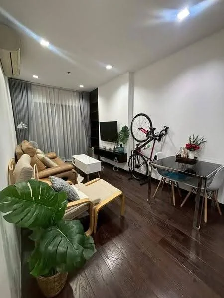 2 Bedroom condo in IDEO Q Phayathai