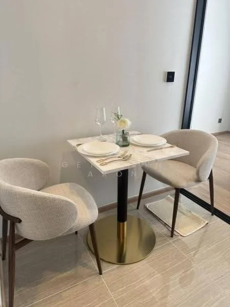 1 Bedroom condo in Noble Around Ari