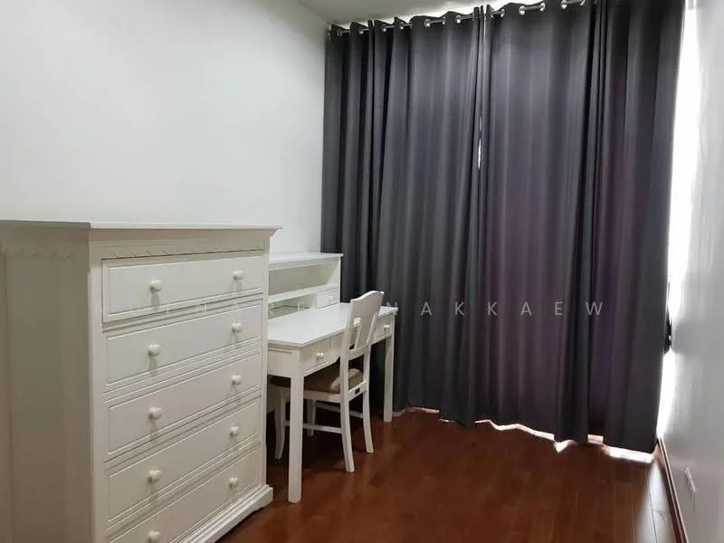2 Bedroom condo in The Address Chidlom