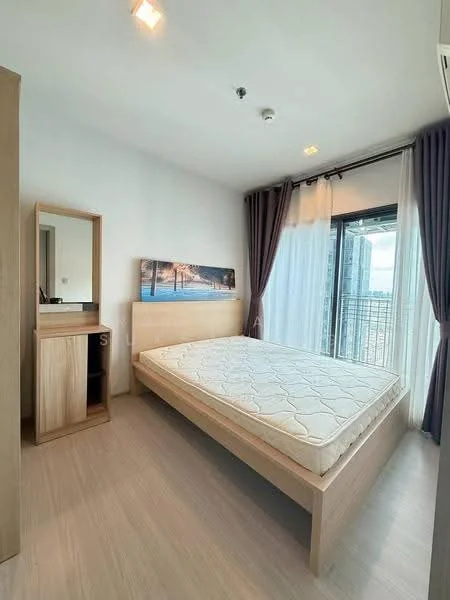 2 Bedroom condo in Life Asoke-Rama 9