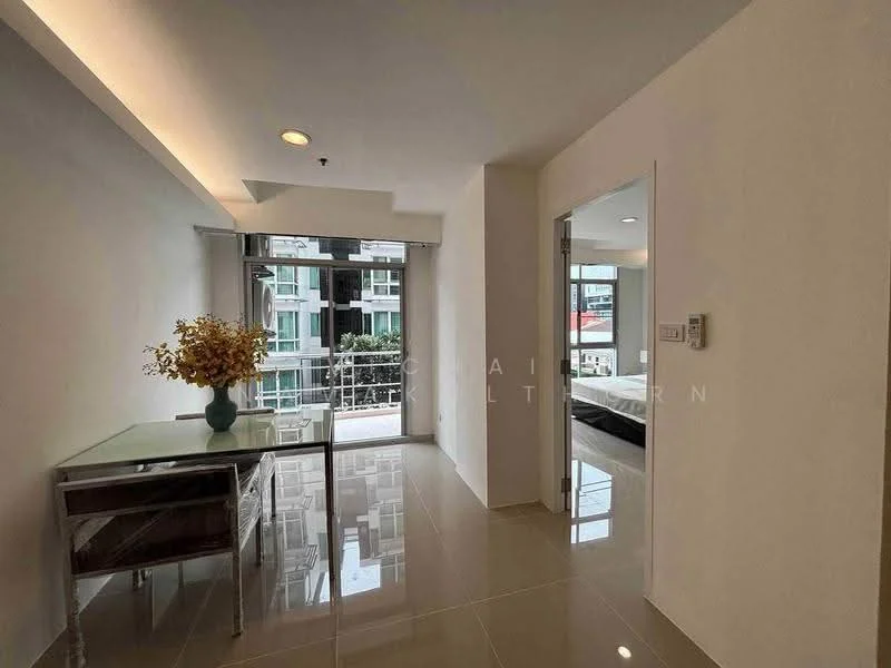 1 Bedroom condo in The Capital Sukhumvit 30/1