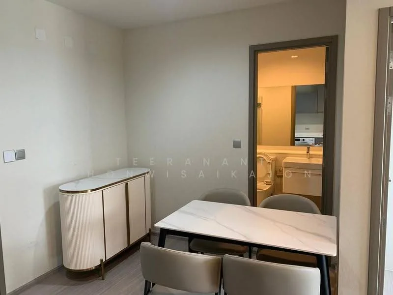 1 Bedroom condo in Life Asoke Hype