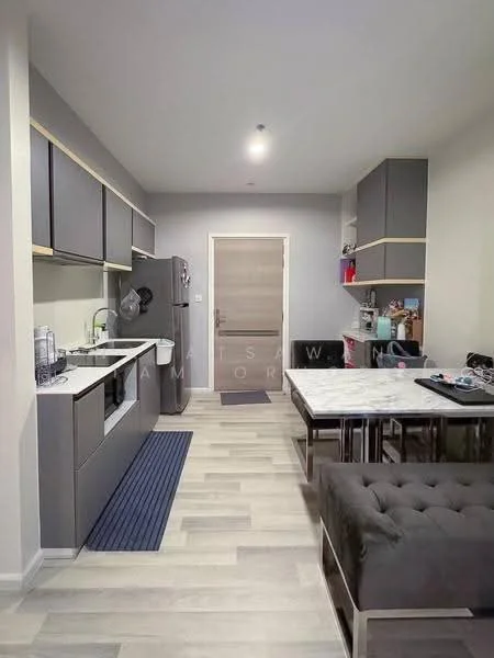 2 Bedroom condo in The Key Sathorn-Charoenraj