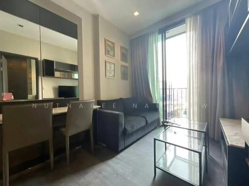 1 Bedroom condo in The Edge Sukhumvit 23