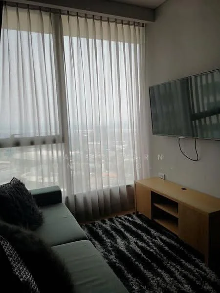 1 Bedroom condo in The Lumpini 24