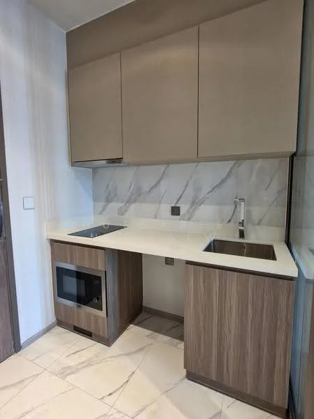 1 Bedroom condo in Rhythm Ekkamai Estate