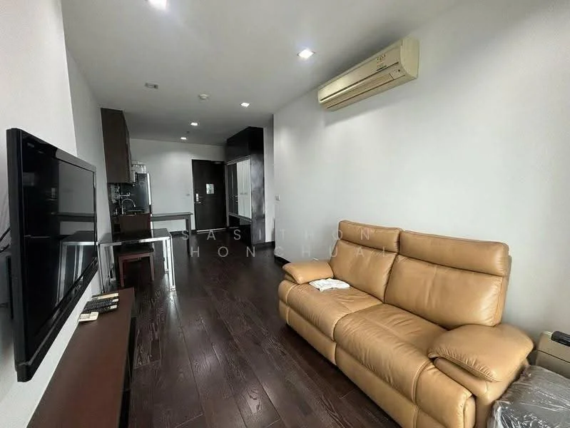 2 Bedroom condo in IDEO Q Phayathai