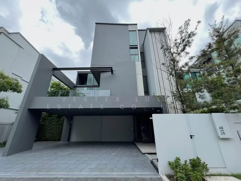 4 Bedroom condo in VIVE Krungthep Kreetha