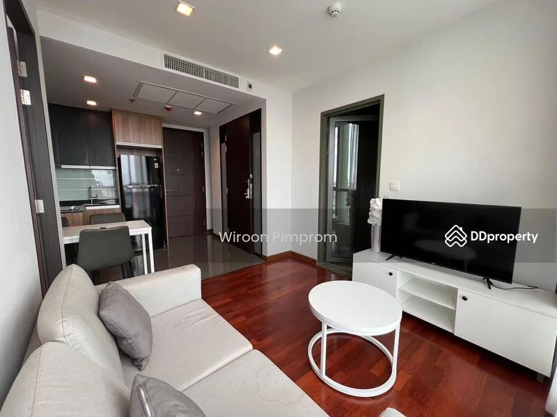 1 Bedroom condo in Wish Signature Midtown Siam