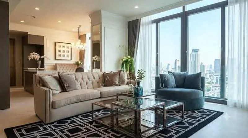 2 Bedroom condo in The Monument Thonglor