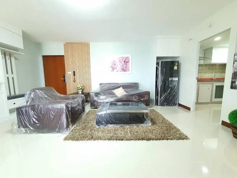 2 Bedroom condo in SV City Rama 3