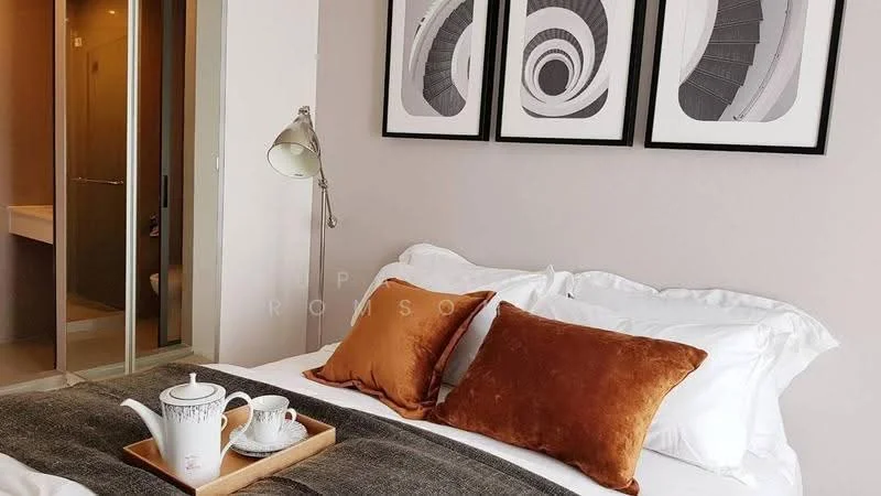 1 Bedroom condo in Rhythm Sukhumvit 42