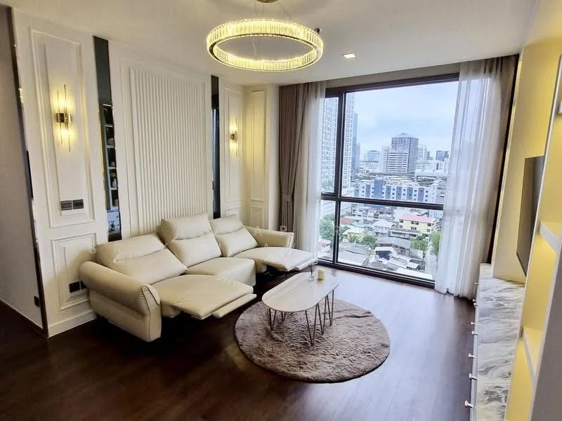 2 Bedroom condo in The Line Ratchathewi